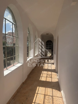 Casă unifamilială cu teren de 1504 mp - imagine 5