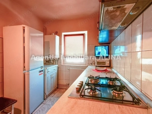 Ap. 3 camere LA CHEIE in Deva, zona Marasti, 64 mp, decomandat, etaj 4, mobilat si utilat. - imagine 2