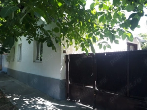 Vând casă în Comuna Uivar, Județ Timiș, la 37 km de Timișoara