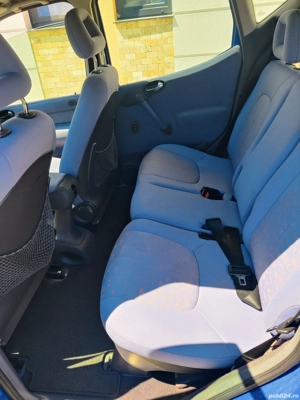 Vand Mercedes 1,6 benzina 2001 - imagine 2 Vand Mercedes 1,6 benzina 2001 - imagine 2