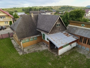 Gospodarie de vanzare in Valea Moldovei, judetul Suceava - imagine 6