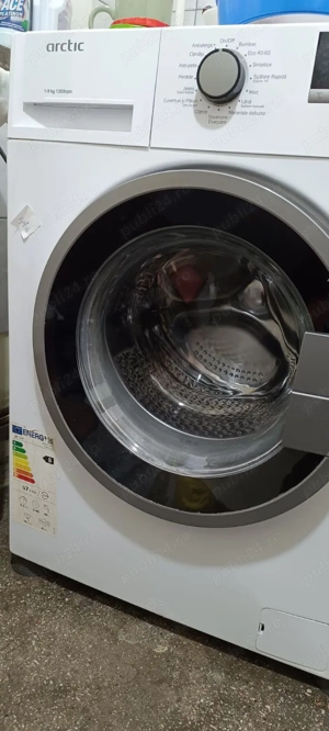 Masina de spalat rufe Arctic AB91223XLW5