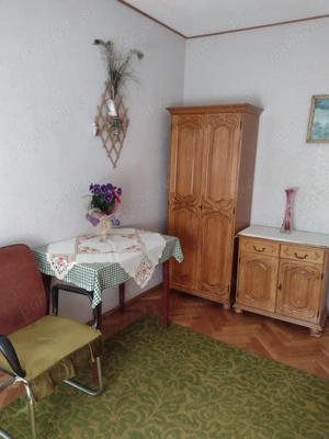 PF primesc in gazda o fata,nefumatoare,ocupabil imediat - imagine 4