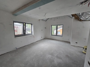 Apartament cu 4 camere 125 mp (4 garsoniere) la cheie + 60 mp pod - Busteni - imagine 3