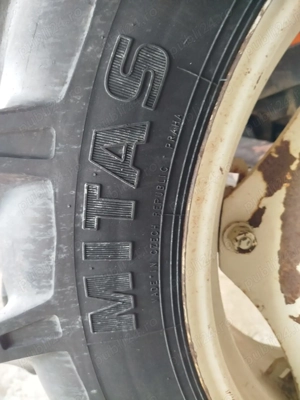 Schimb două roți Mitas 11,2 28 aproape noi doar cu alte roți mai late jantele sunt în stare perfecta - imagine 2