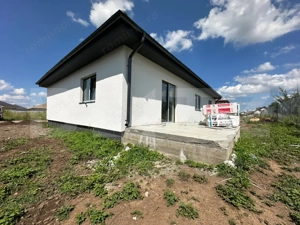 Casa noua cu 4 camere in Tarlungeni