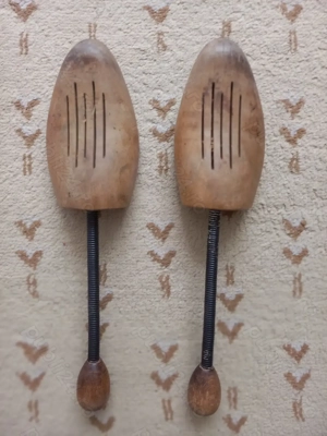 Calapod suport din lemn pentru pantofi incaltaminte dama barbati