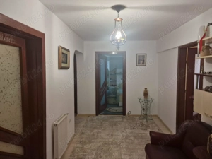 Ap 3 Cam Calea Romanului Orion 80mp la cheie renovat mobilat decomandat etaj 4 pod , parcare boxa - imagine 3