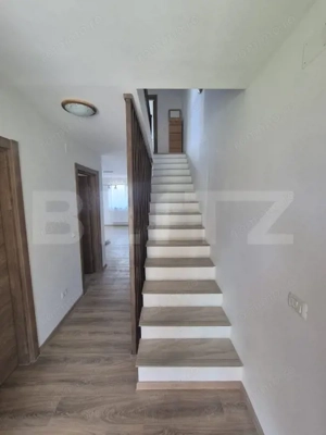 Casă tip duplex modernă, spațiu, lumină și confort pentru întreaga zi, Stupini