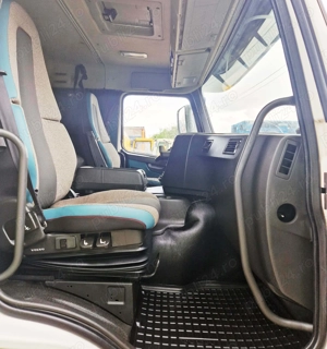 Volvo FM an 2014, Frigorific 21 paleti - imagine 14