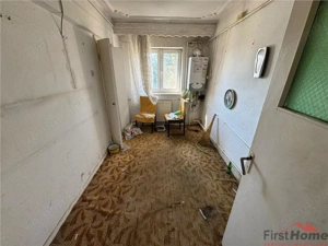 Apartament 3 camere, 70mp, etaj 4 4 cu acoperis, zona Casa de Cultura - imagine 2