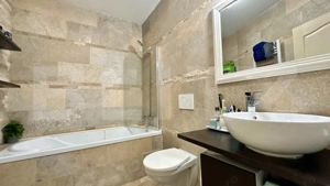 Apartament cu 3 camere și 2 băi, curte comuna, centrală pe gaz, ultracentral - imagine 13