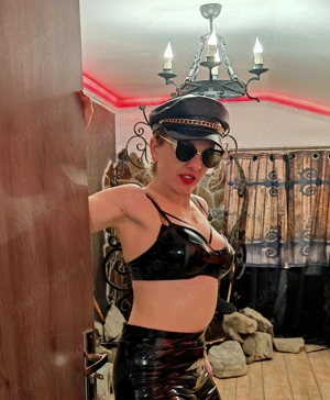 HD Dominare BDSM - Mistress Zeida Dracula Femdom Castle - FEMDOM TRAINING