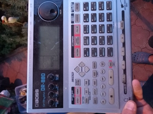 Masina de ritm boss dr 880