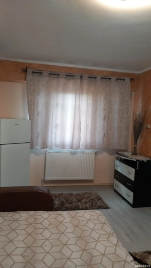 inchiriez garsoniera în regim hotelier  - imagine 2