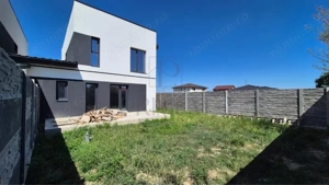 GIROC - Duplex despartit prin camera - 4 Camere - Toate utilitatile