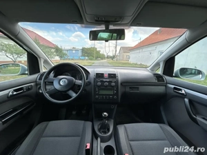 Volkswagen Touran 1.6  benzina    7 locuri   2  km     Peciu Nou, lângă Timișoara (15 km) - imagine 4