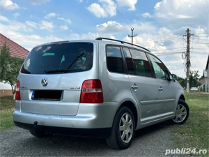 Volkswagen Touran 1.6  benzina    7 locuri   2  km     Peciu Nou, lângă Timișoara (15 km) - imagine 5