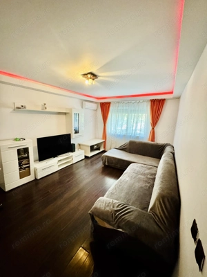 Apartament 3 camere decomandat FAR
