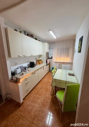 2 cam dec etaj 2 centrala proprie renovat zona Mircea cel Batran - imagine 2