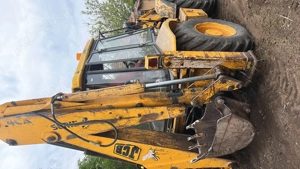  Buldoexcavator JCB 4cx - imagine 3