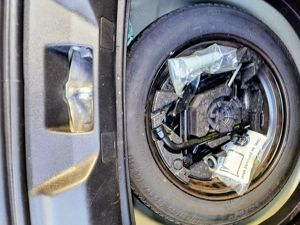 Volvo V40 Cross Country D2 Geartronic, an 2018, Belgia , 12 500 Euro  - imagine 9