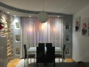 Particular  vand  Apartament 4 camere  decomandat etaj1 ,bloc  4 etaje pta Trapezului