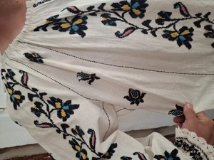 Ie veche cu poale cămașă tradițională  - imagine 5