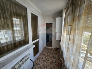 Apartament 3 camere de vânzare – Zona 1 Decembrie, Piatra Neamț