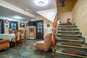 Vila moderna cu 2 corpuri in Busteni | Ideala pentru turism - imagine 2