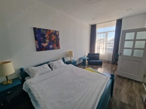 Inchiriez apartament regim hotelier 70 m2 open space , zona Barierei - imagine 4