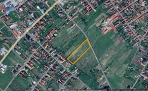 Teren intravilan 8000 mp