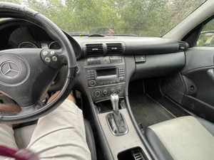Vand Mercedes C 200 CDI coupe - imagine 7 Vand Mercedes C 200 CDI coupe - imagine 7