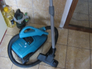 Aspiratoare cu sac,Beko si Electrolux,si unul auto mic - imagine 3
