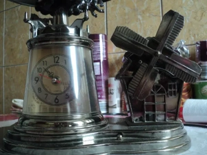 Veioza ,ceas,morisca muzicala,Telefon - imagine 4