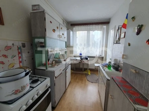 Apartament 2 camere semidecomandat etaj 1 zona Tudor Vladimirescu - imagine 4