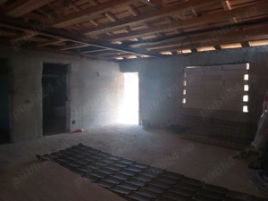 Vand teren cu casa la gri - imagine 5 Vand teren cu casa la gri - imagine 5