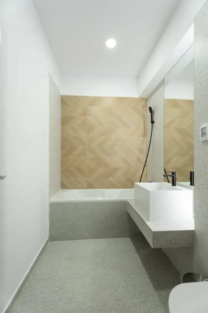 Garsoniera decomandata 44 mp-Statie STB in fata blocului- Splaiul Unirii - imagine 4