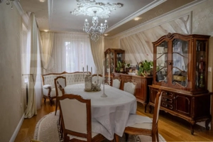 Vila spațioasă D+P+E la intrare în Unirea – confort și o poziție excelenta - imagine 8