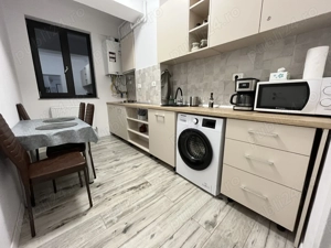 Închiriez pe termen lung apartament 2 camere Mamaia Nord, mobilat si utilat, din 1 septembrie 2025 - imagine 6