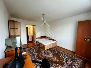 Apartament o camera, etaj 4, bloc anvelopat, Complexul Studentesc