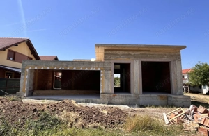 Arhitectura Moderna - Eleganta Pe un Singur Nivel - Luxury - imagine 2