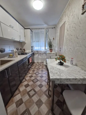 Apartament cu 3 camere foarte aproape de stația de metrou 1 Decembrie 1918 - imagine 9