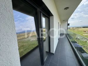 Apartament la etajul 2 cu 3 camere balcon loc parcare Doamna Stanca - imagine 5