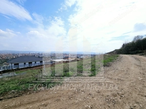 Teren intavilan cu autorizatie de constructie, Cetate