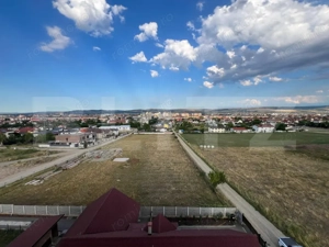 Apartament cu 2 camere– amenajat cu stil și pat baldachin în dormitor - imagine 5