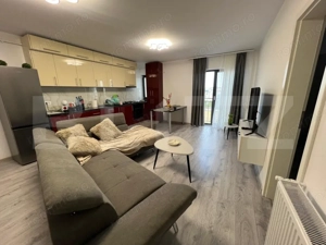 Apartament cu 2 camere– amenajat cu stil și pat baldachin în dormitor