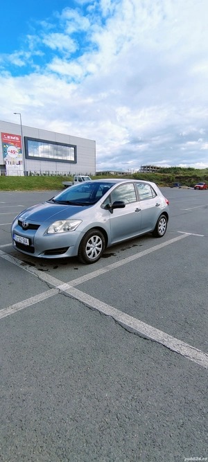 Vând Toyota Auris Benzină  - imagine 3