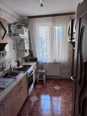 Apartament de vanzare 3 camere Astra  - imagine 2