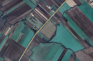 Teren intre Botiz si Ciuperceni cu front la drum national